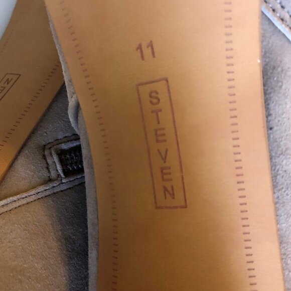 NWT STEVE MADDEN Jenn Taupe Suede High Heel Ankle Boot SZ 11 MSRP $200 - Picture 7 of 8